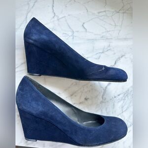 Stuart Weitzman navy suede wedge heels. Size 41